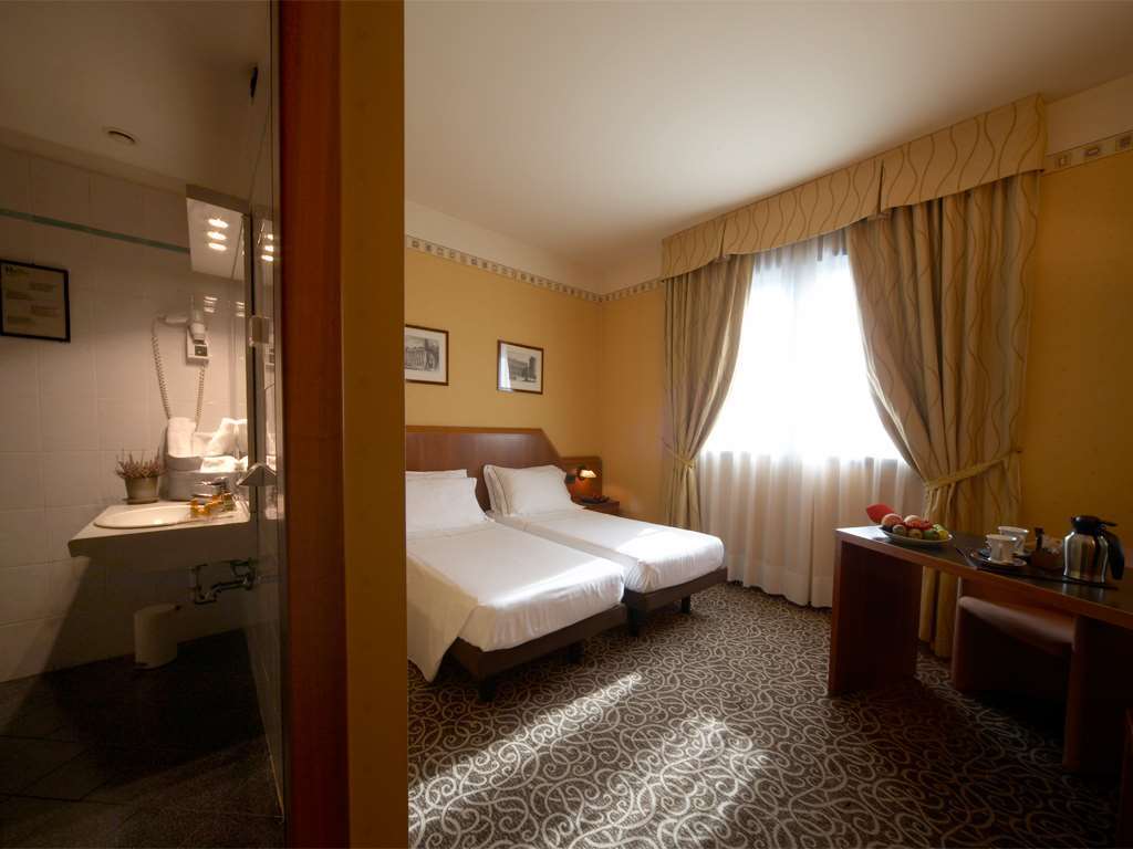 Hotel Montini Linate Airport Peschiera Borromeo Habitación foto